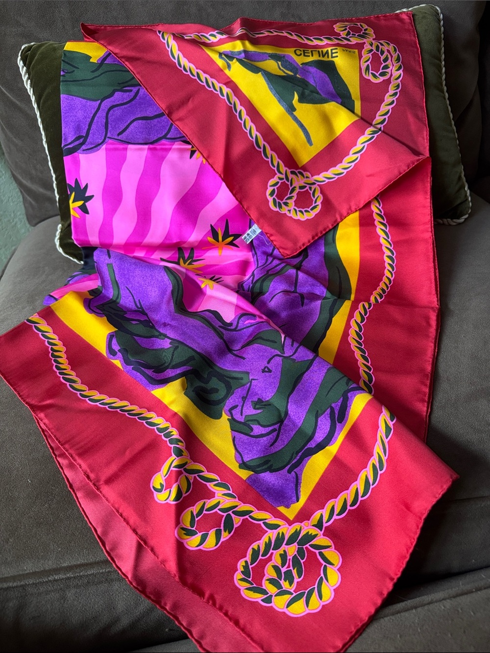 Celine Large Vibrant Pink & Purple Graphic Silk Scarf LETs Have Fun Low price - Picture 4 of 5